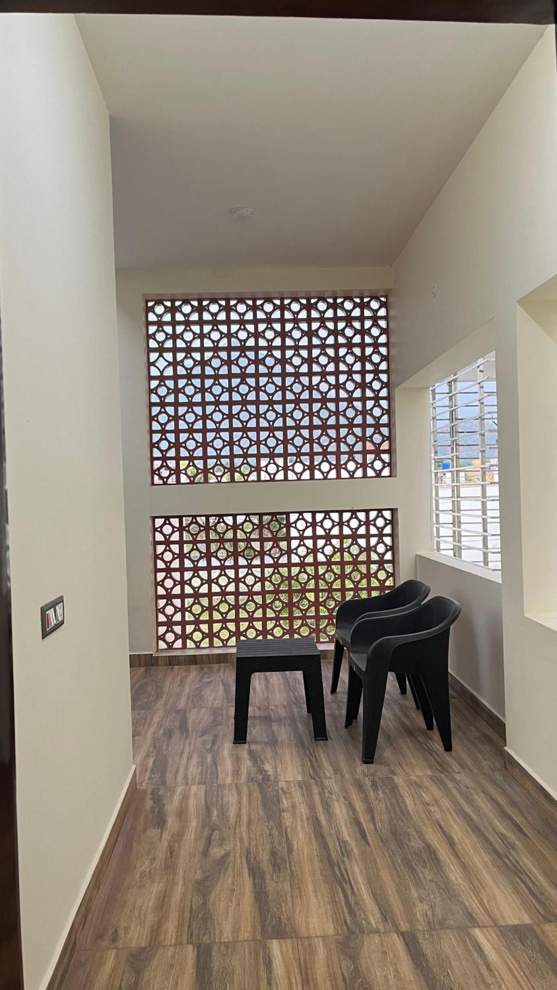 Guru Home Stay Near Sri Ramanasramam Tiruvannāmalai Eksteriør billede